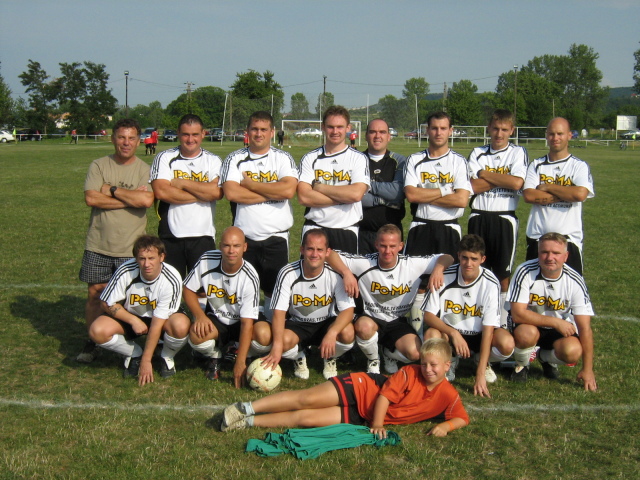 Az els csapat 2007 augusztusban